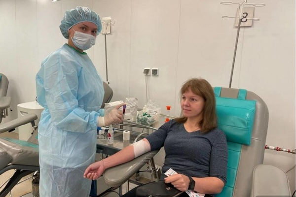 Уральские врачи сняли социальный ролик о важности донорства костного мозга, чтобы привлечь новых добровольцев к спасению пациентов